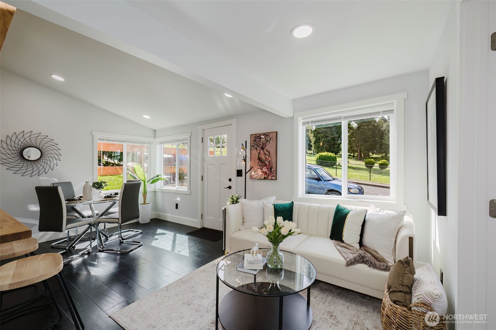 2124 15th Street , Bremerton, WA 98312-3054