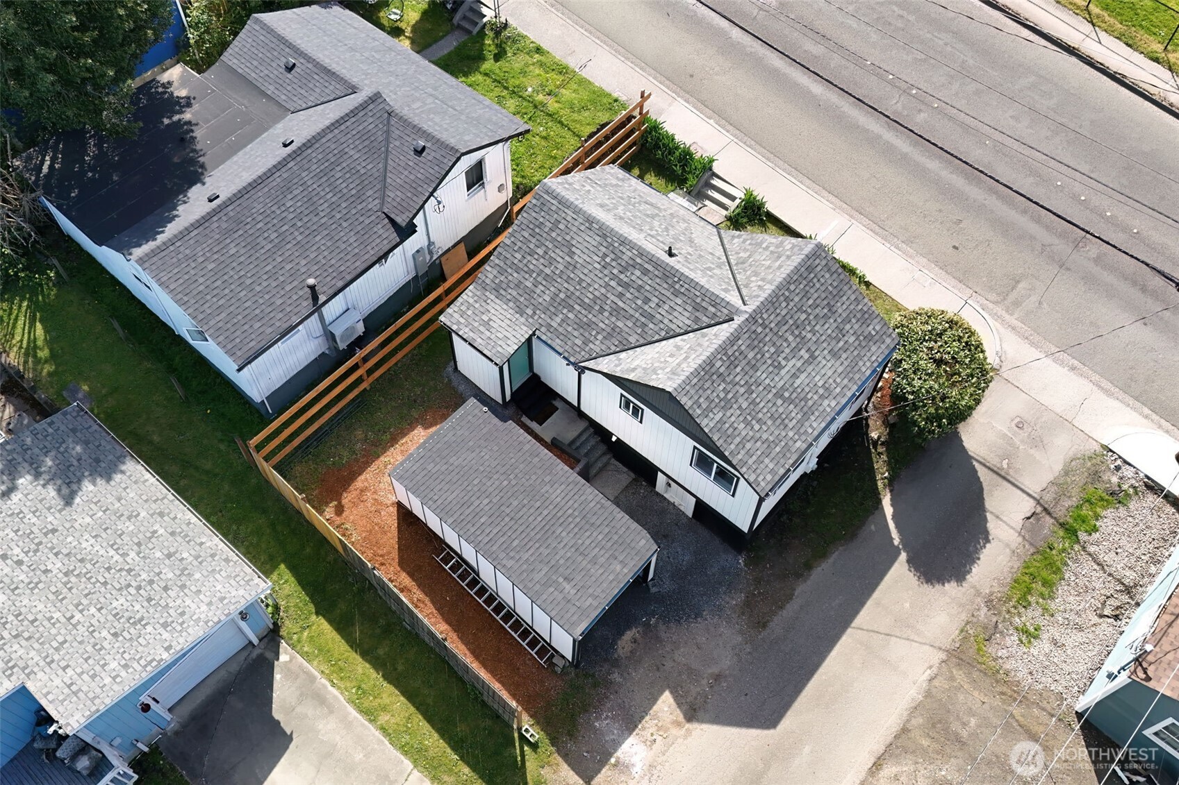 2124 15th Street , Bremerton, WA 98312-3054