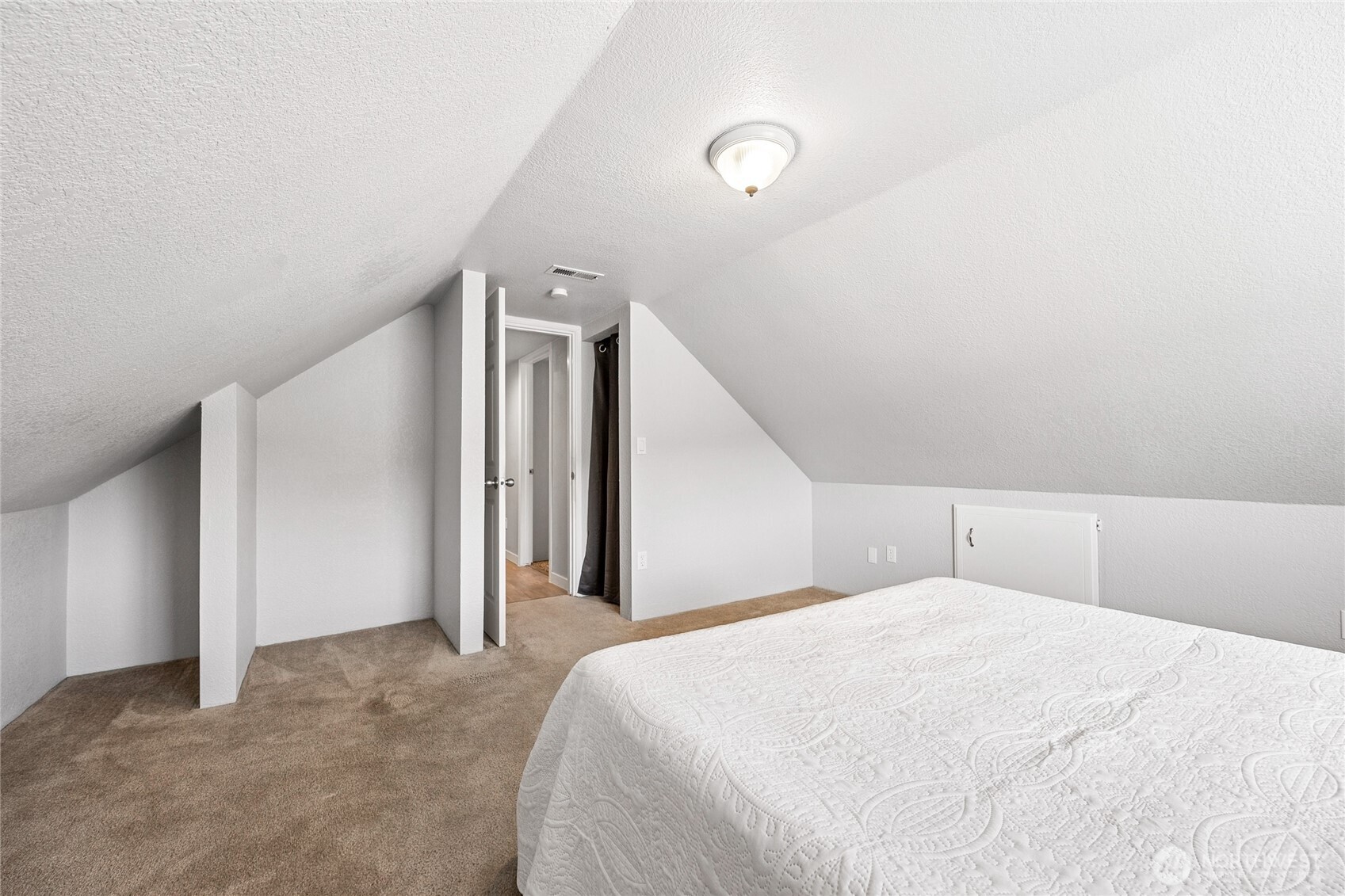 1413 Lincoln Street , Hoquiam, WA 98550