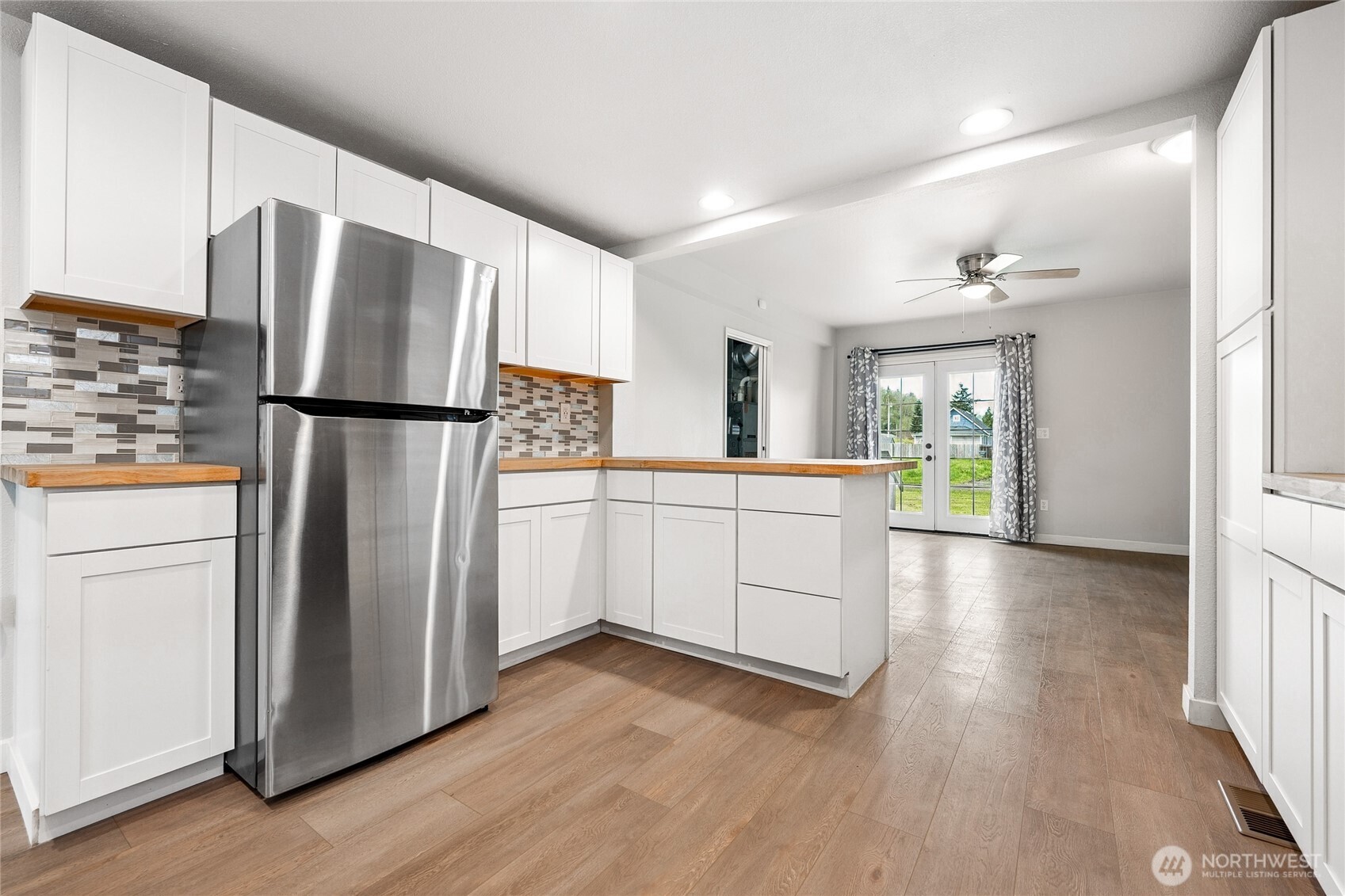 1413 Lincoln Street , Hoquiam, WA 98550