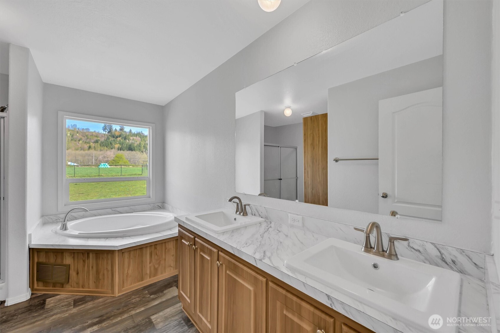 228 Mossyrock Road W, Mossyrock, WA 98564-9610