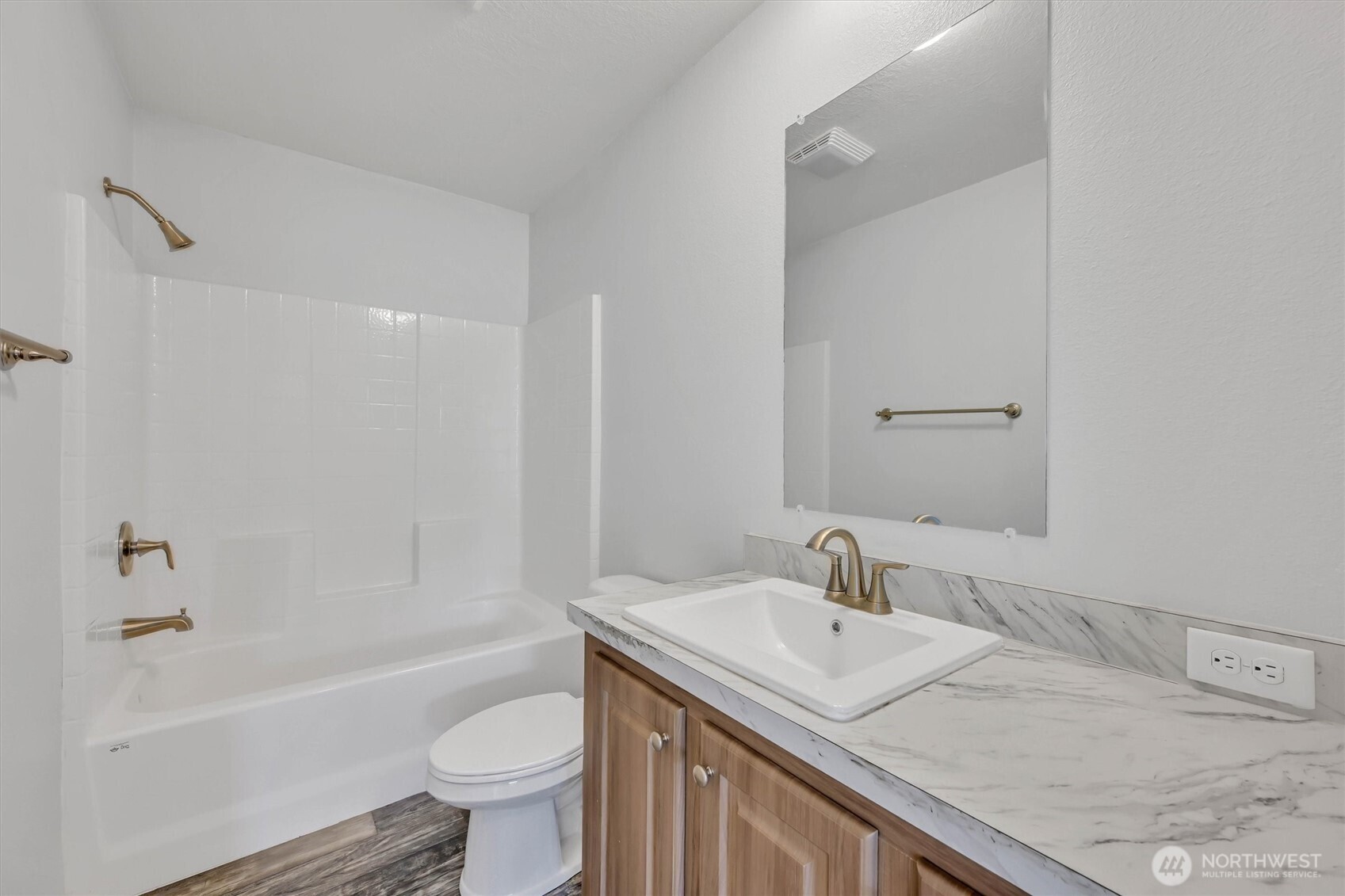 228 Mossyrock Road W, Mossyrock, WA 98564-9610