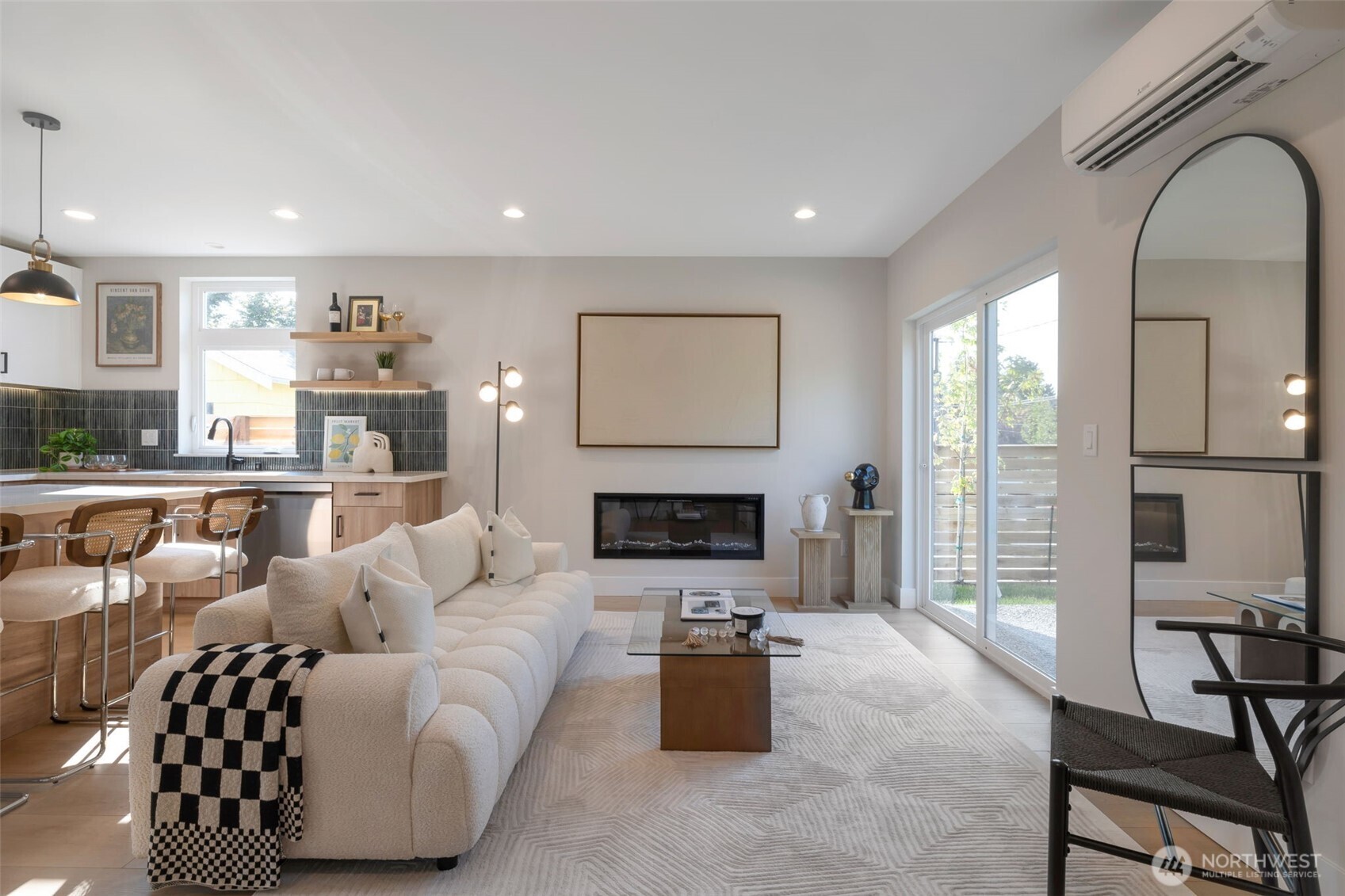1605 SW Kenyon Street , Seattle, WA 98106