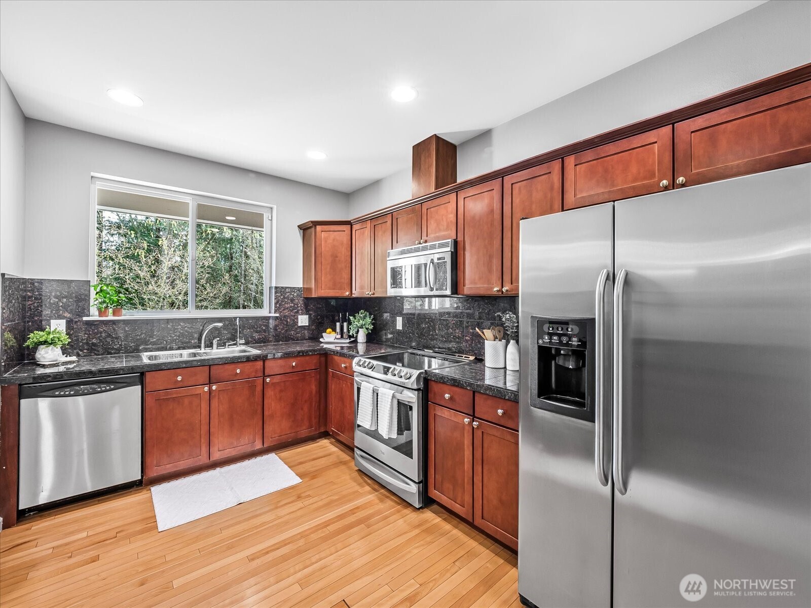 35227 SE Aspen Lane #1202, Snoqualmie, WA 98065
