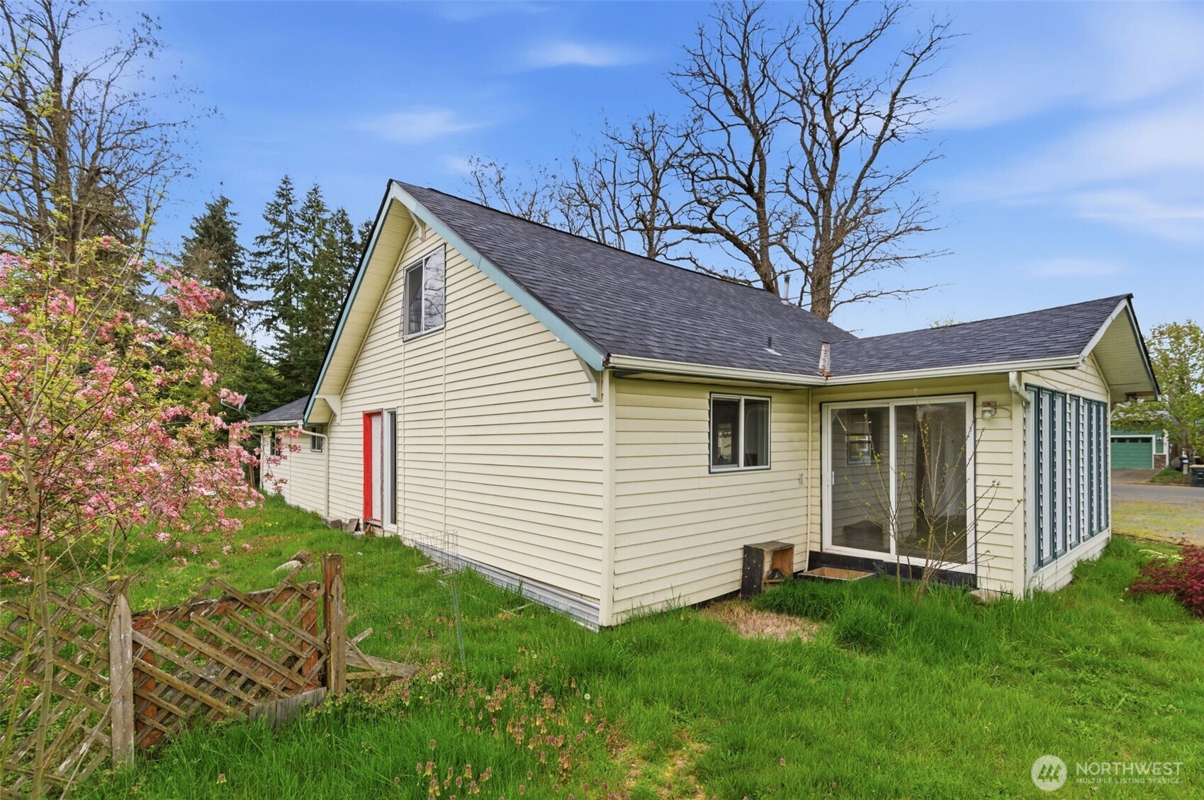 14751 89th Avenue SE, Yelm, WA 98597