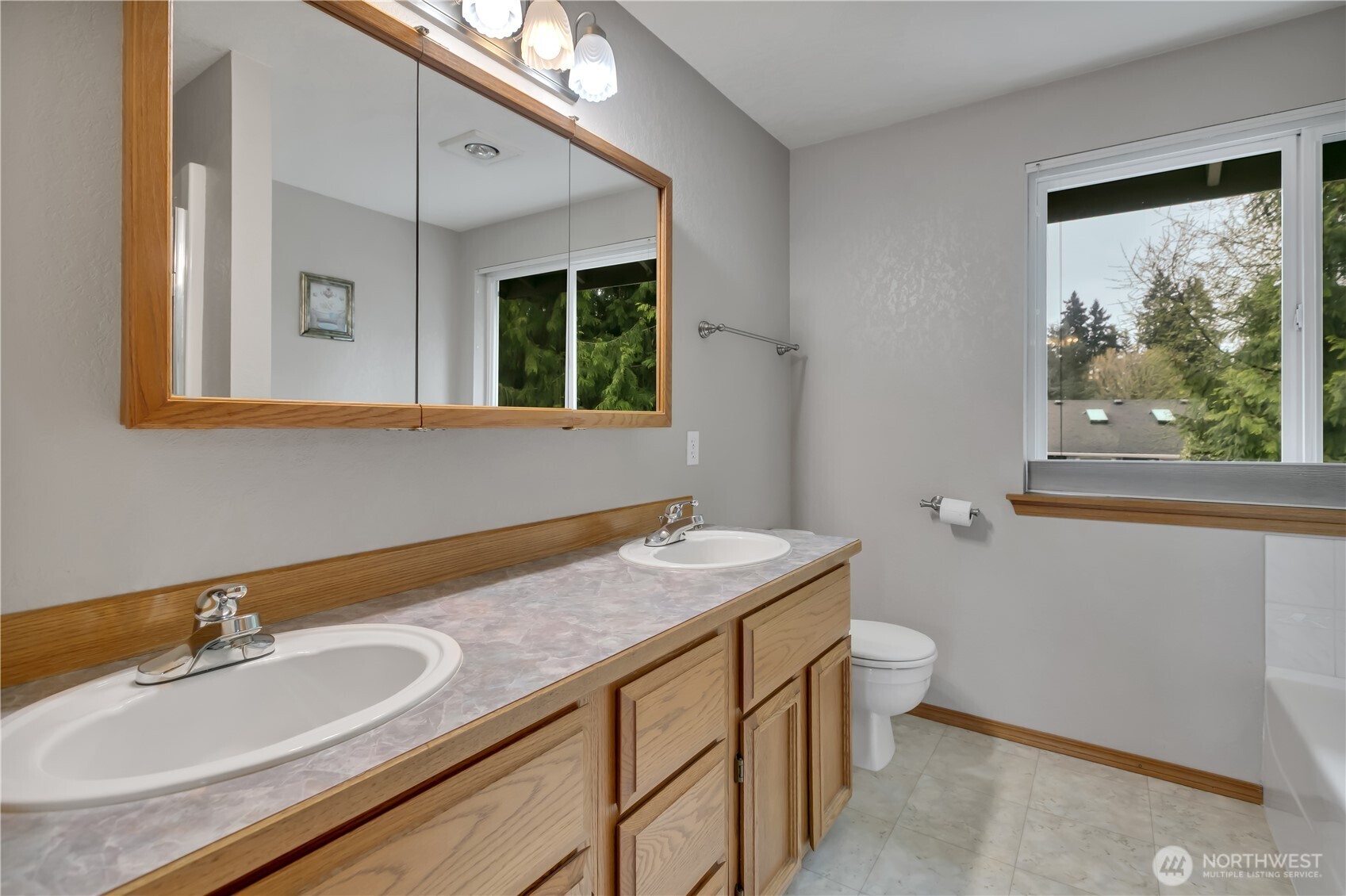 565 Bell Court SE, Tumwater, WA 98501