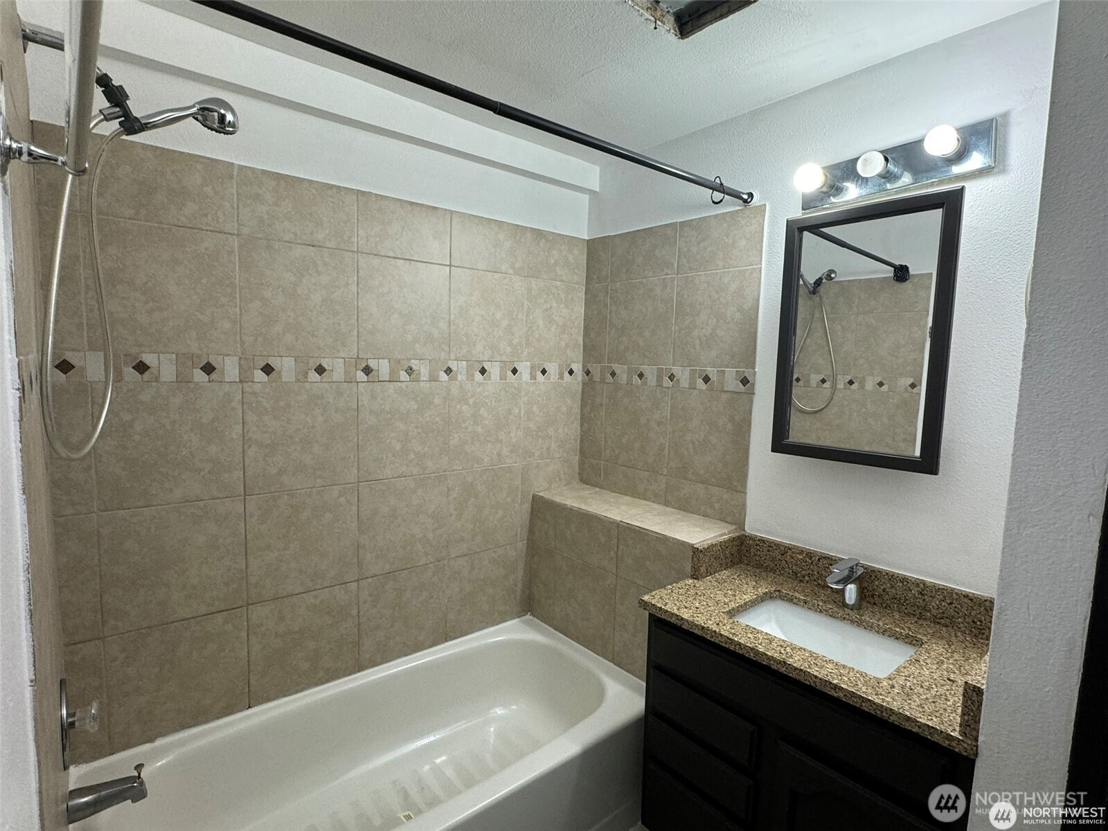 16425 Broadway Avenue , Snohomish, WA 98296