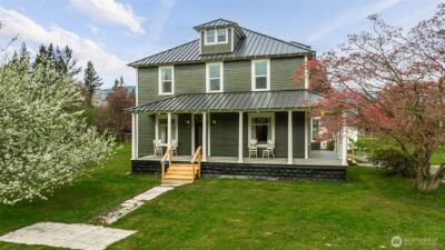 307 Maple Street , Hamilton, WA 98255 - Photo 1
