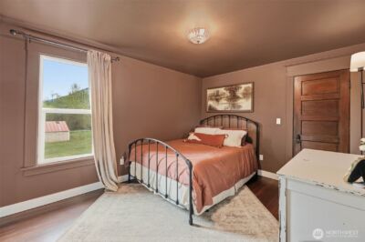 307 Maple Street , Hamilton, WA 98255 - Photo 29