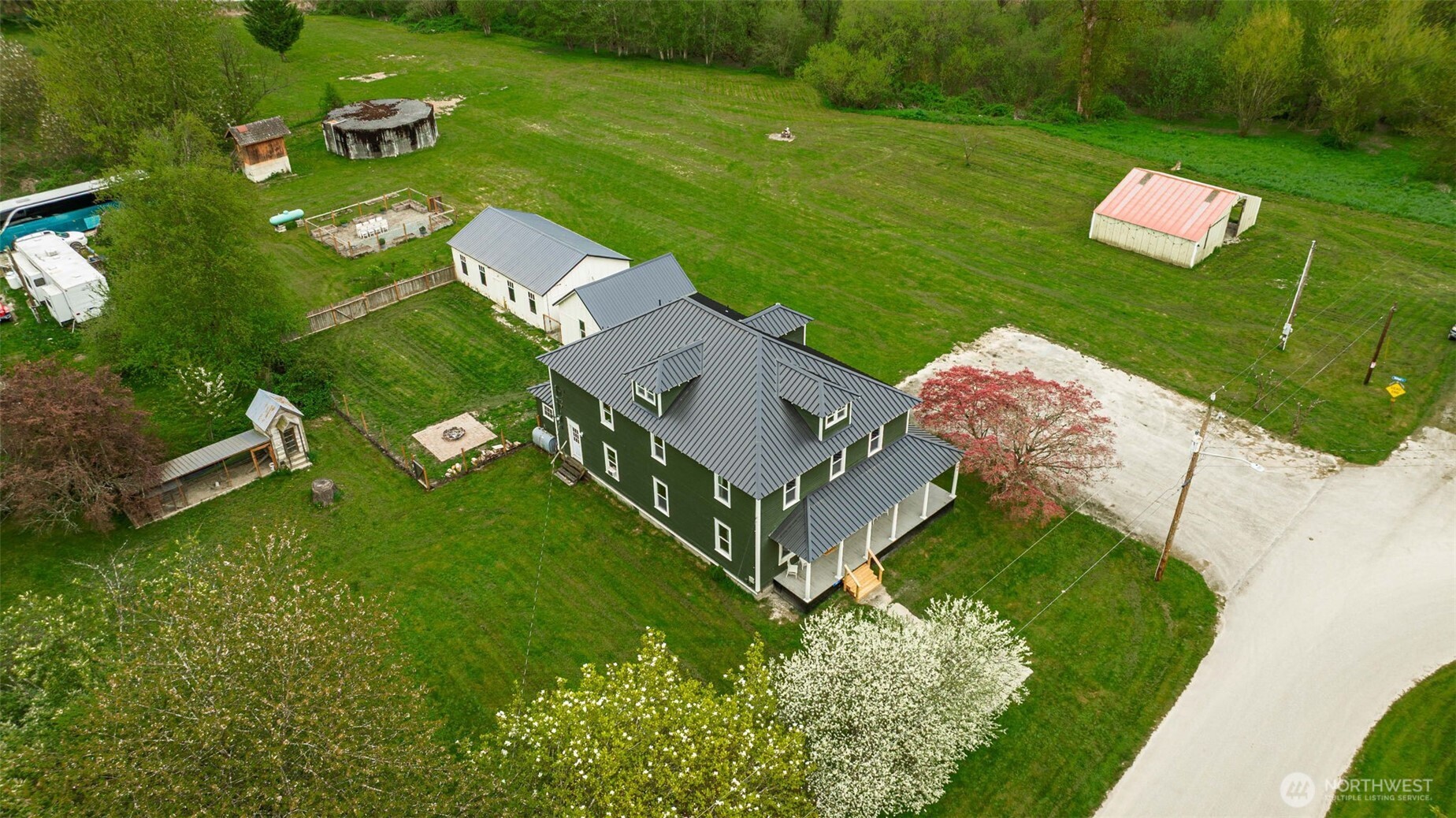 307 Maple Street , Hamilton, WA 98255