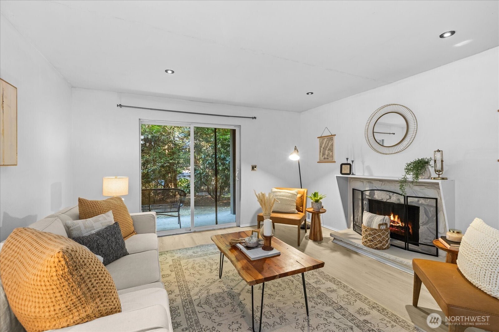22107 66th Avenue W #10D, Mountlake Terrace, WA 98043