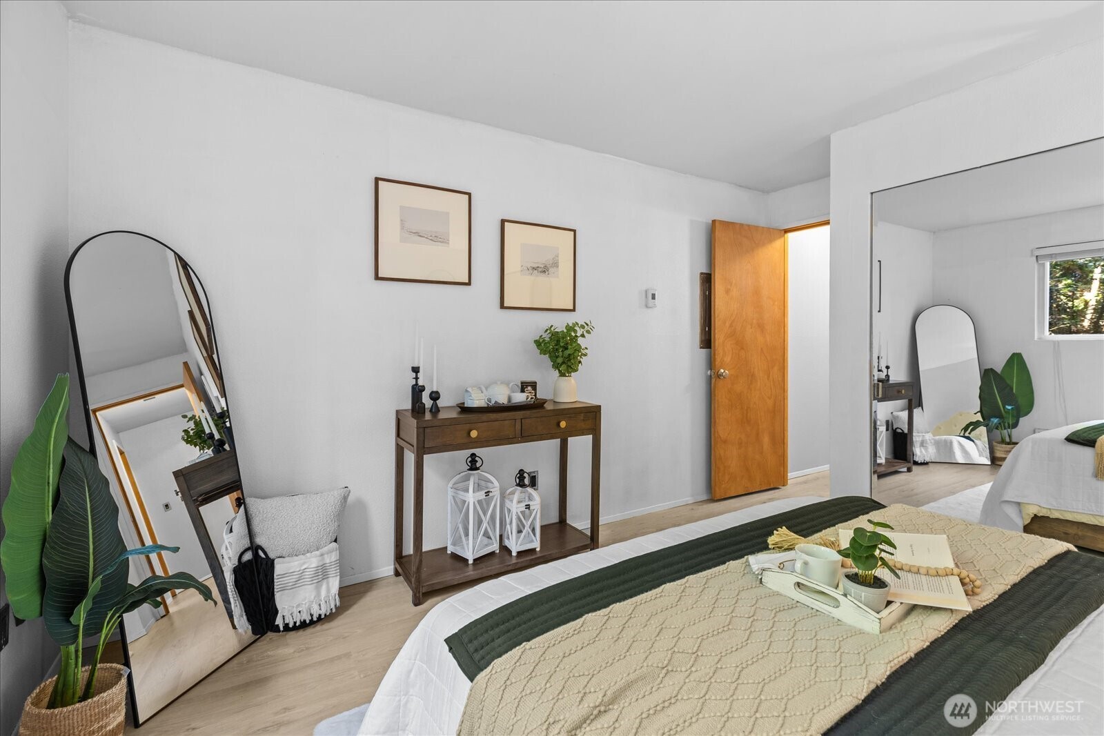 22107 66th Avenue W #10D, Mountlake Terrace, WA 98043