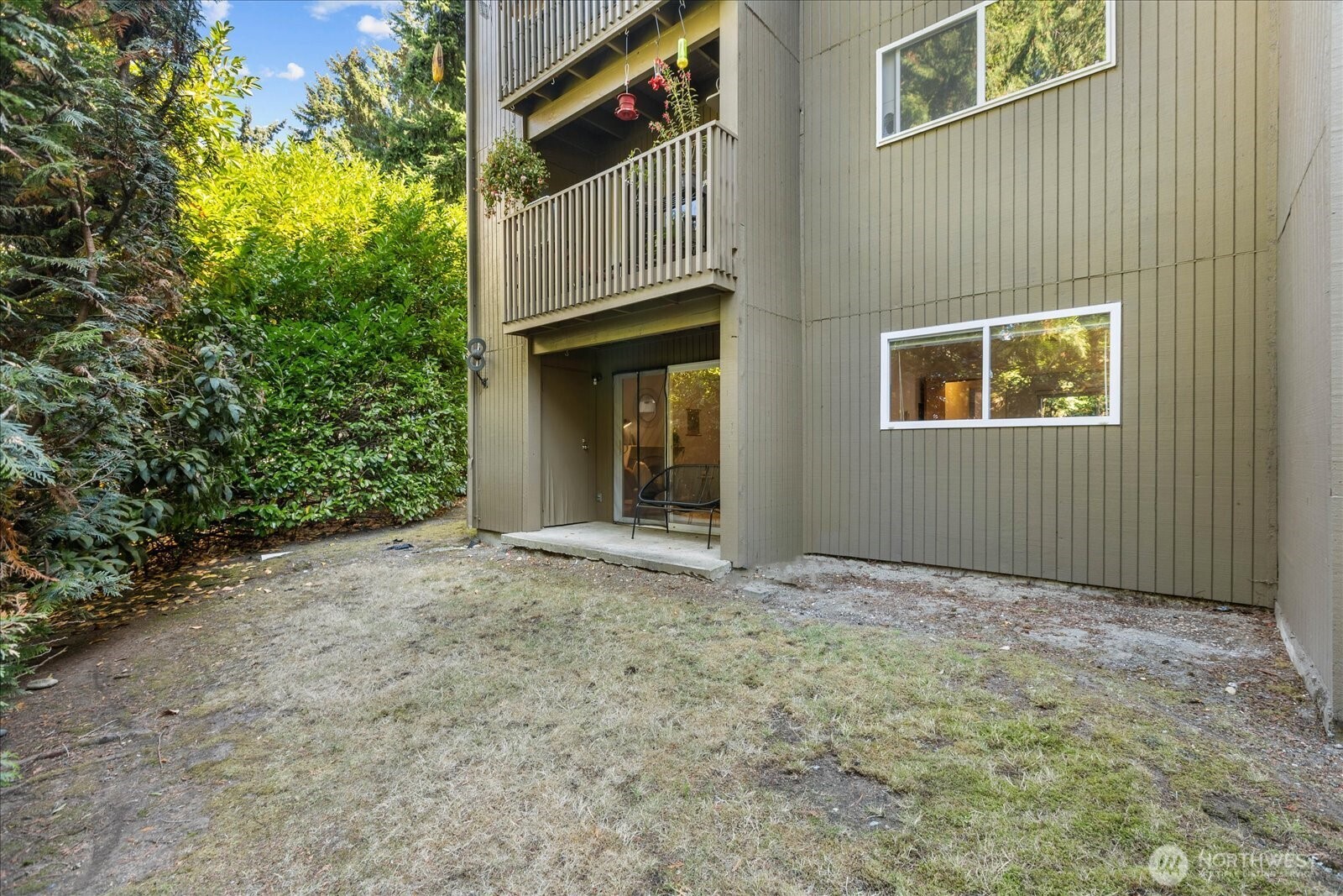 22107 66th Avenue W #10D, Mountlake Terrace, WA 98043