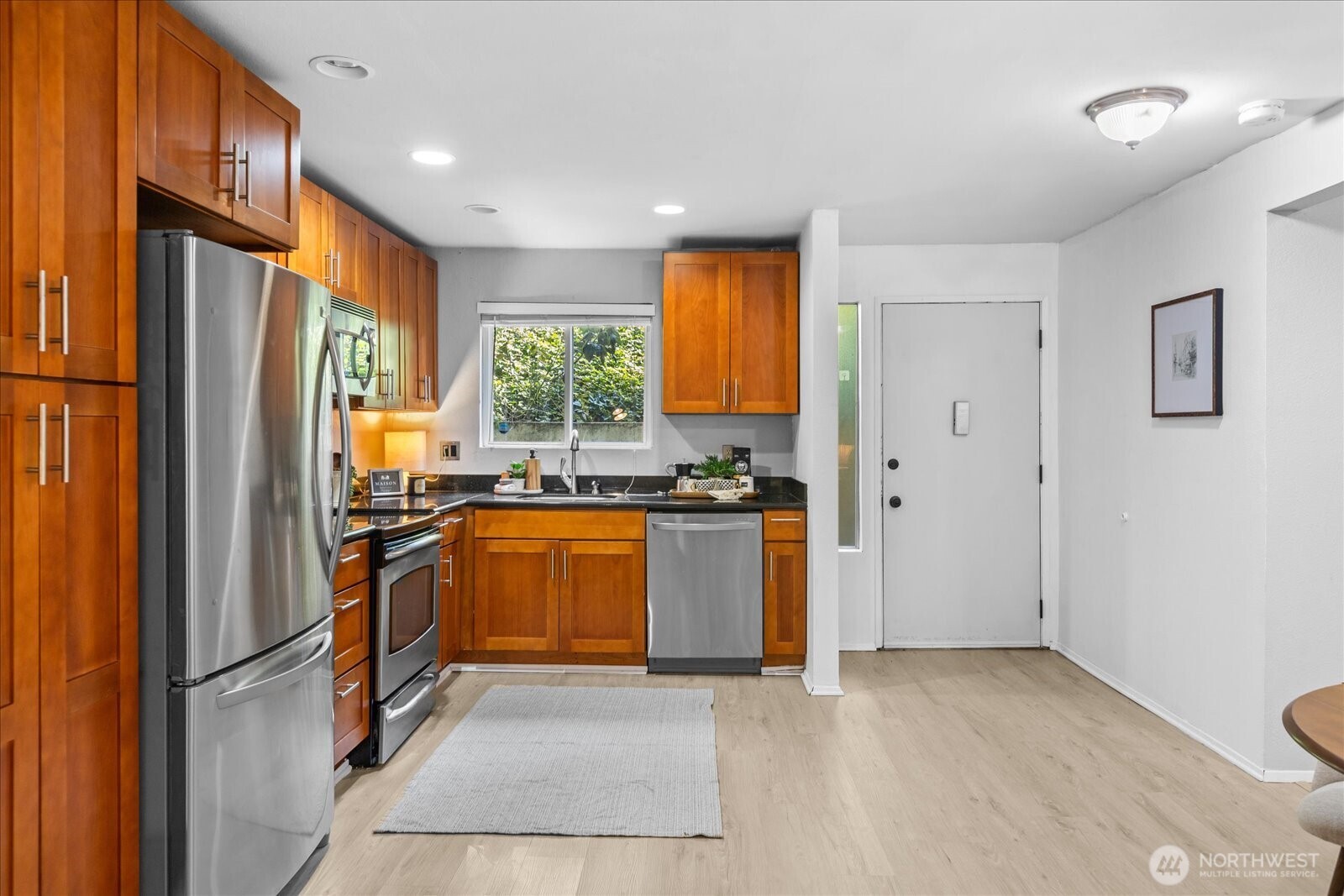 22107 66th Avenue W #10D, Mountlake Terrace, WA 98043