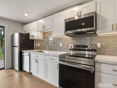 1366 SE SE High Ridge Ct , Port Orchard, WA 98367 - Photo 16