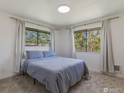 1366 SE SE High Ridge Ct , Port Orchard, WA 98367 - Photo 10