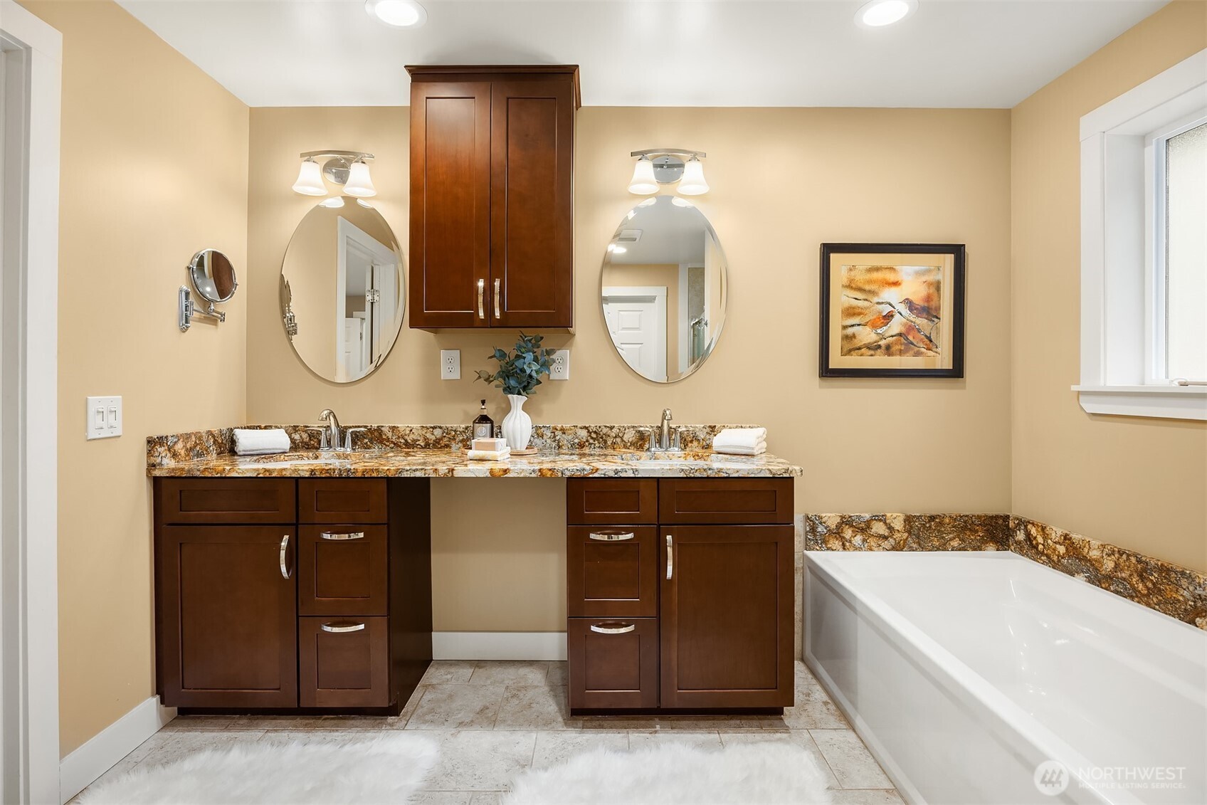 22018 SE 35th Street , Sammamish, WA 98075