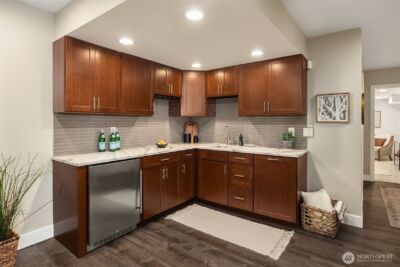 22018 SE 35th Street , Sammamish, WA 98075 - Photo 18