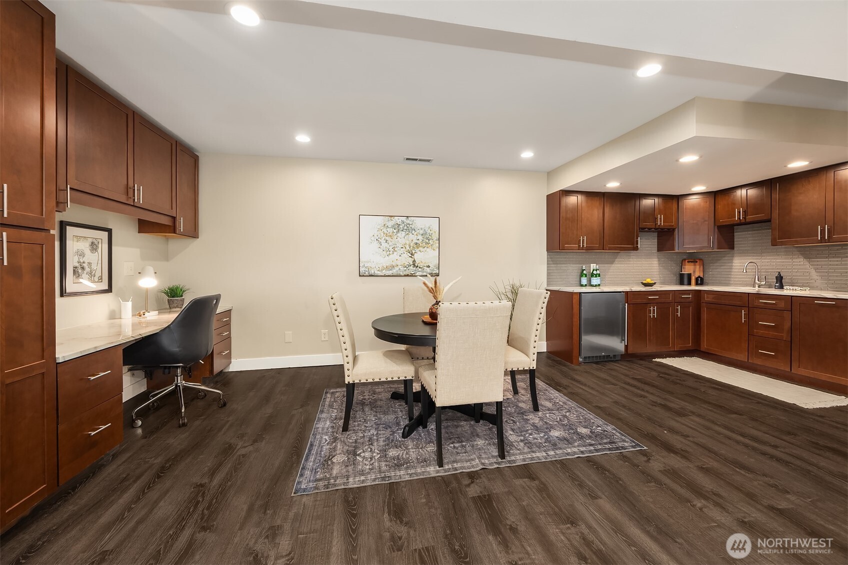 22018 SE 35th Street , Sammamish, WA 98075