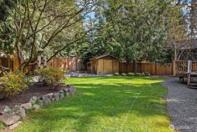 22018 SE 35th Street , Sammamish, WA 98075 - Photo 24