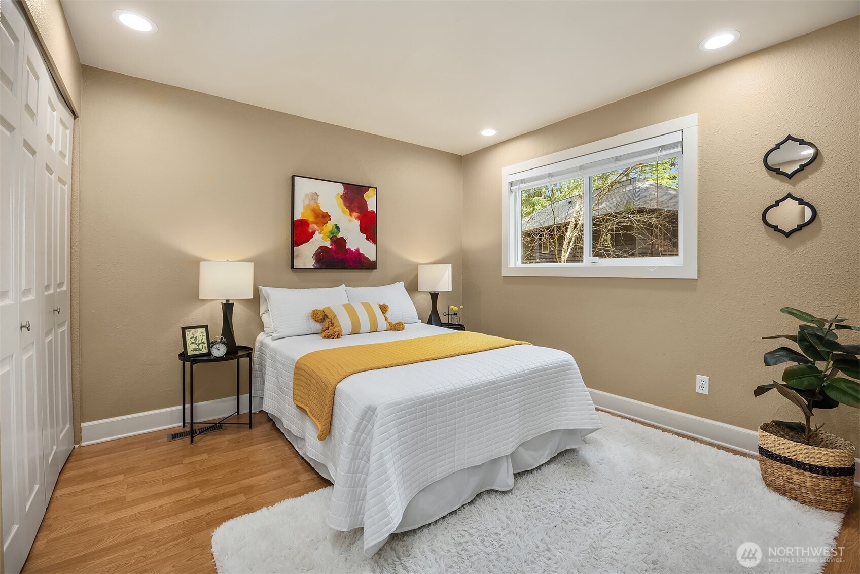 22018 SE 35th Street , Sammamish, WA 98075