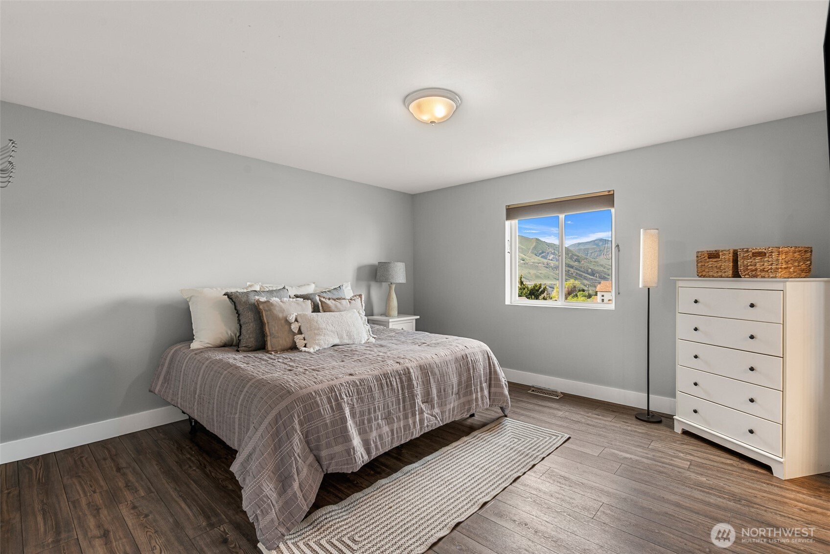 712 S Lexington Place , East Wenatchee, WA 98802