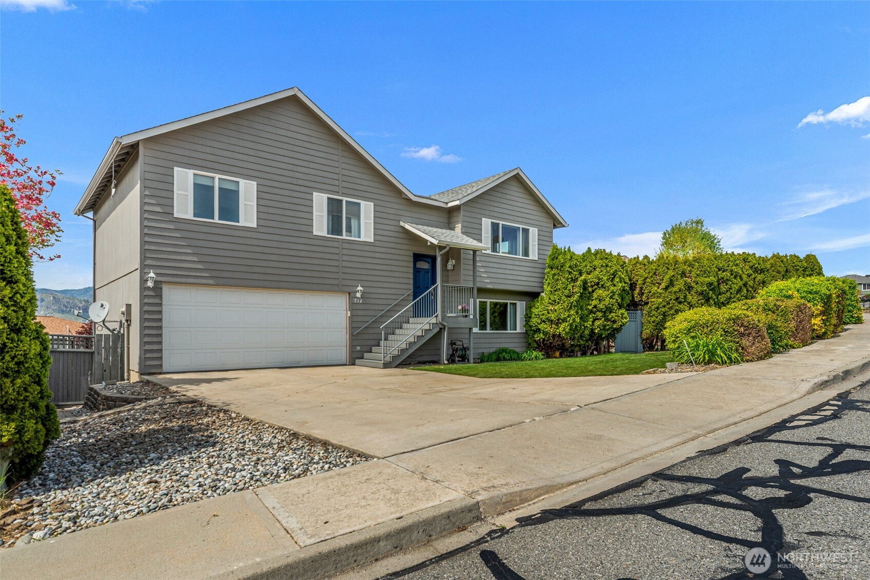 712 S Lexington Place , East Wenatchee, WA 98802
