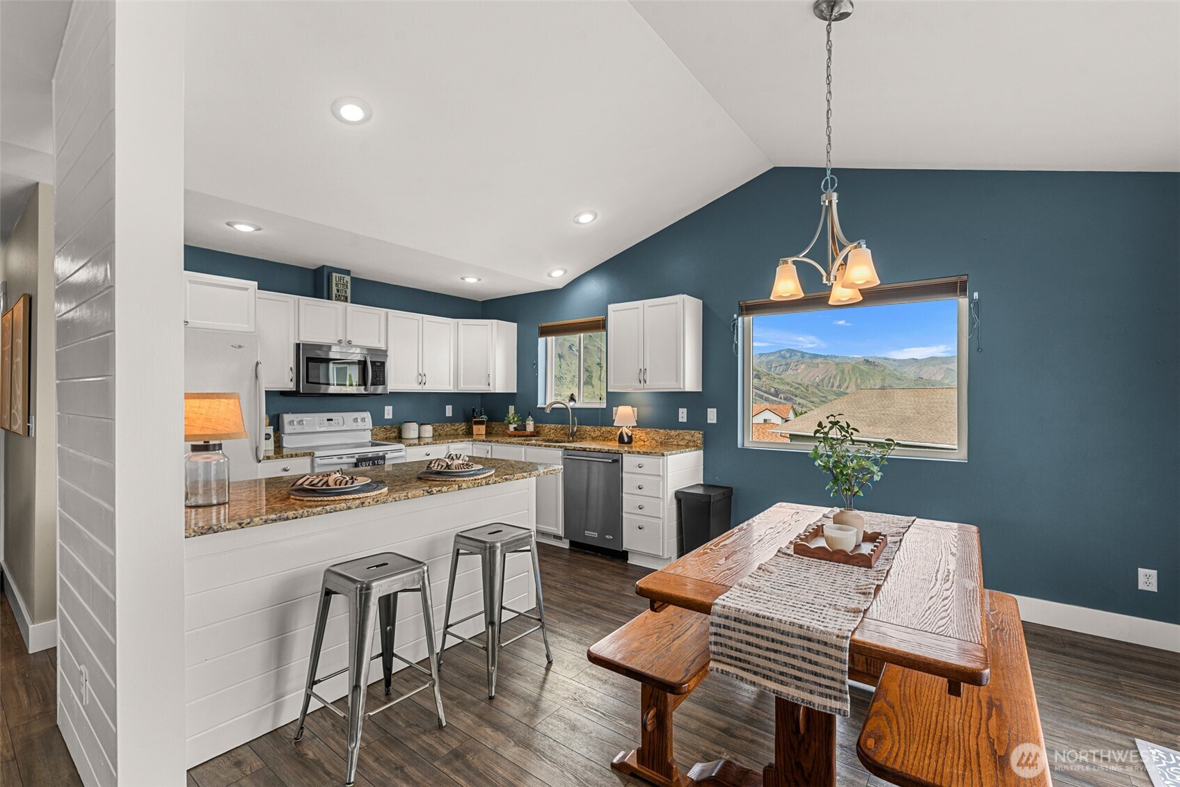 712 S Lexington Place , East Wenatchee, WA 98802