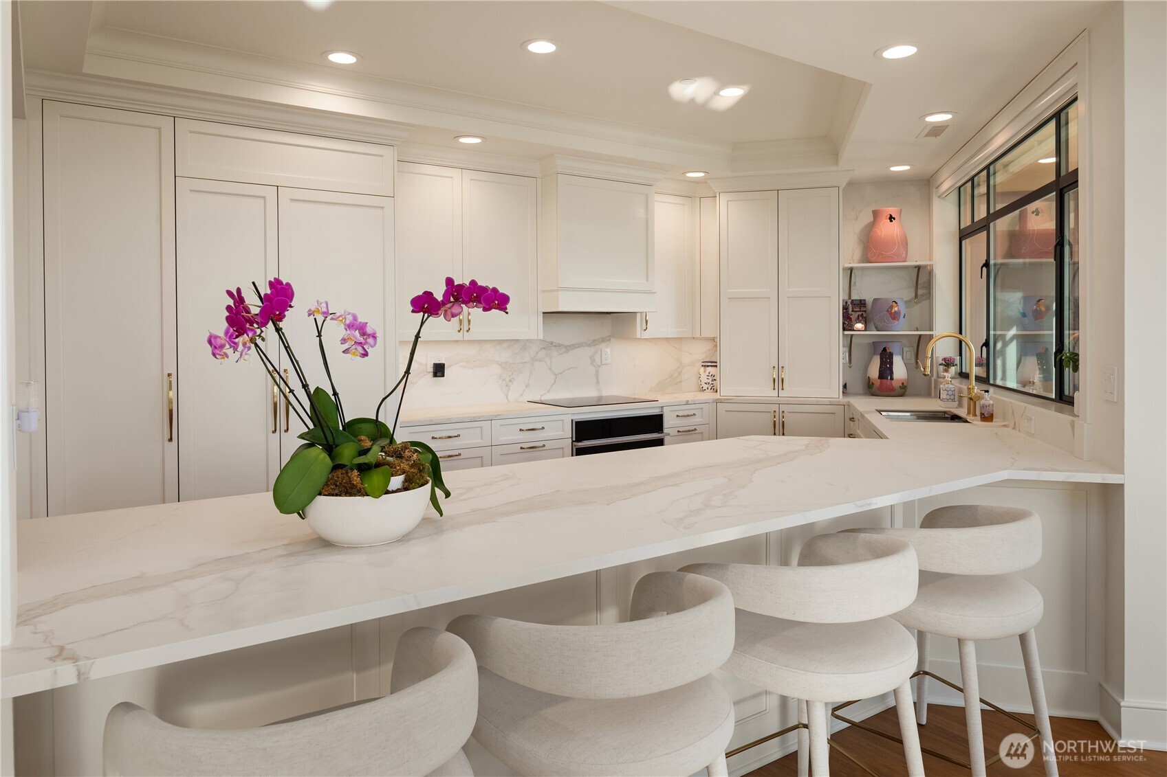 210 Market Street #303, Kirkland, WA 98033