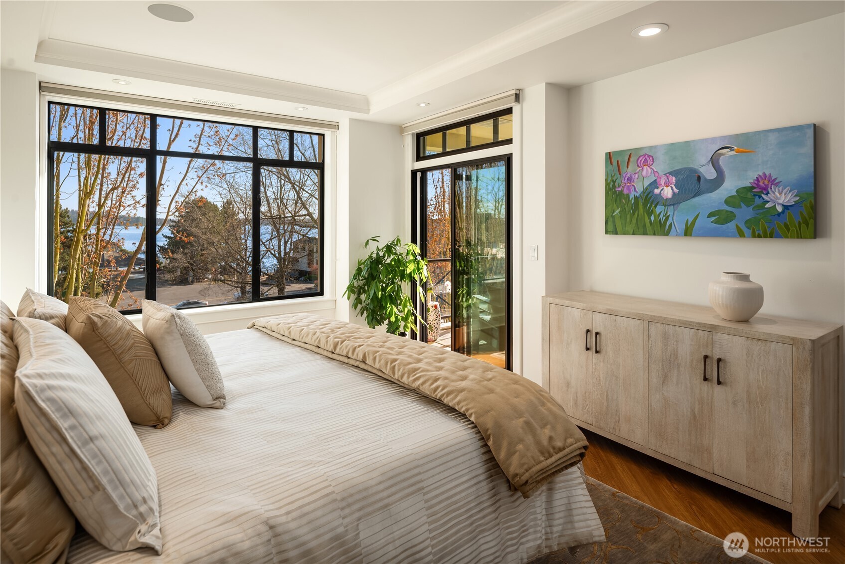 210 Market Street #303, Kirkland, WA 98033