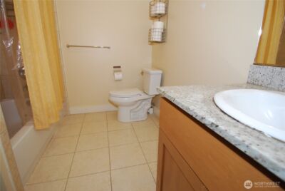 3217 Eastlake Avenue E #302, Seattle, WA 98102 - Photo 13