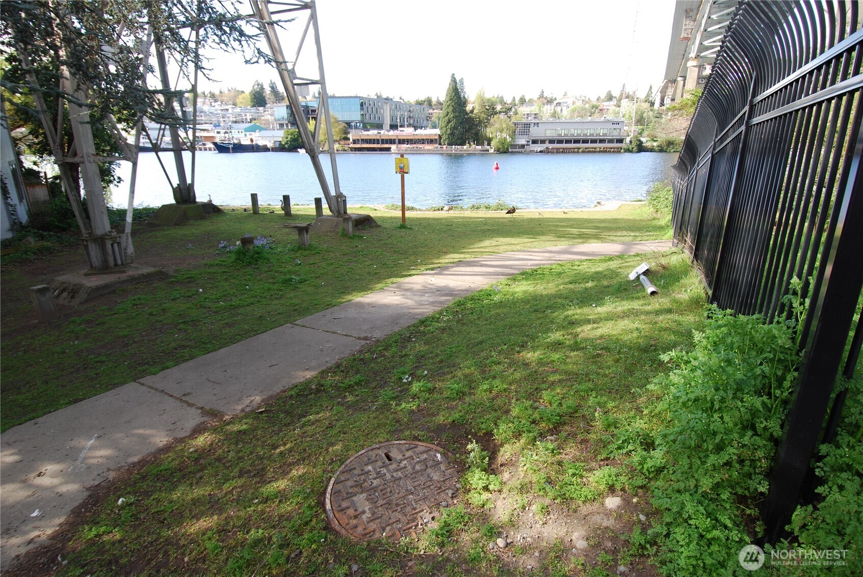3217 Eastlake Avenue E #302, Seattle, WA 98102