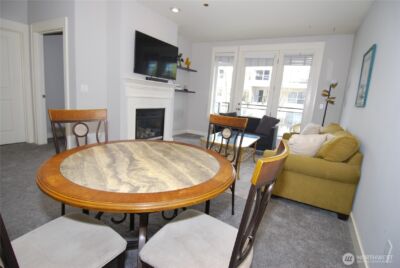3217 Eastlake Avenue E #302, Seattle, WA 98102 - Photo 7