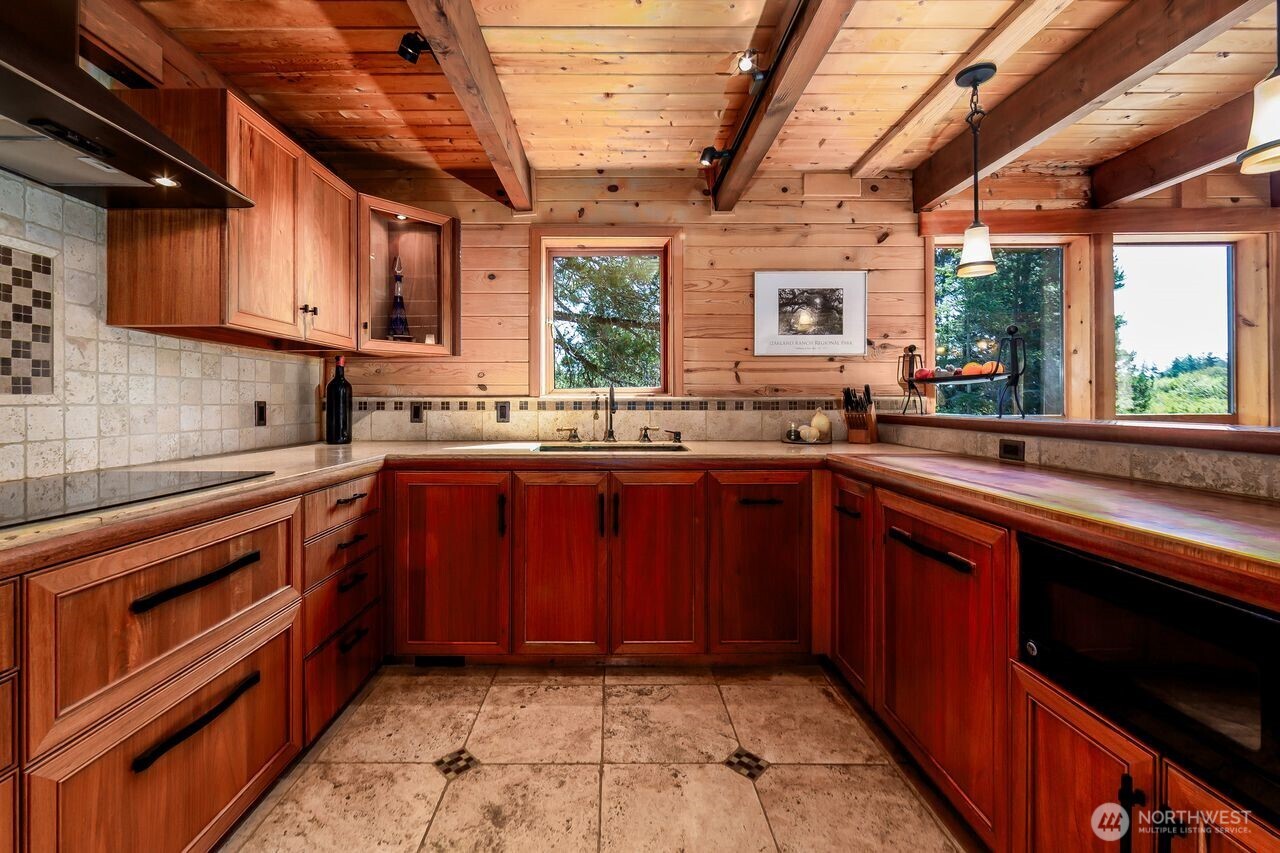 450 Burton Lane , Friday Harbor, WA 98250