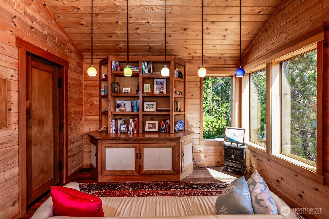 450 Burton Lane , Friday Harbor, WA 98250