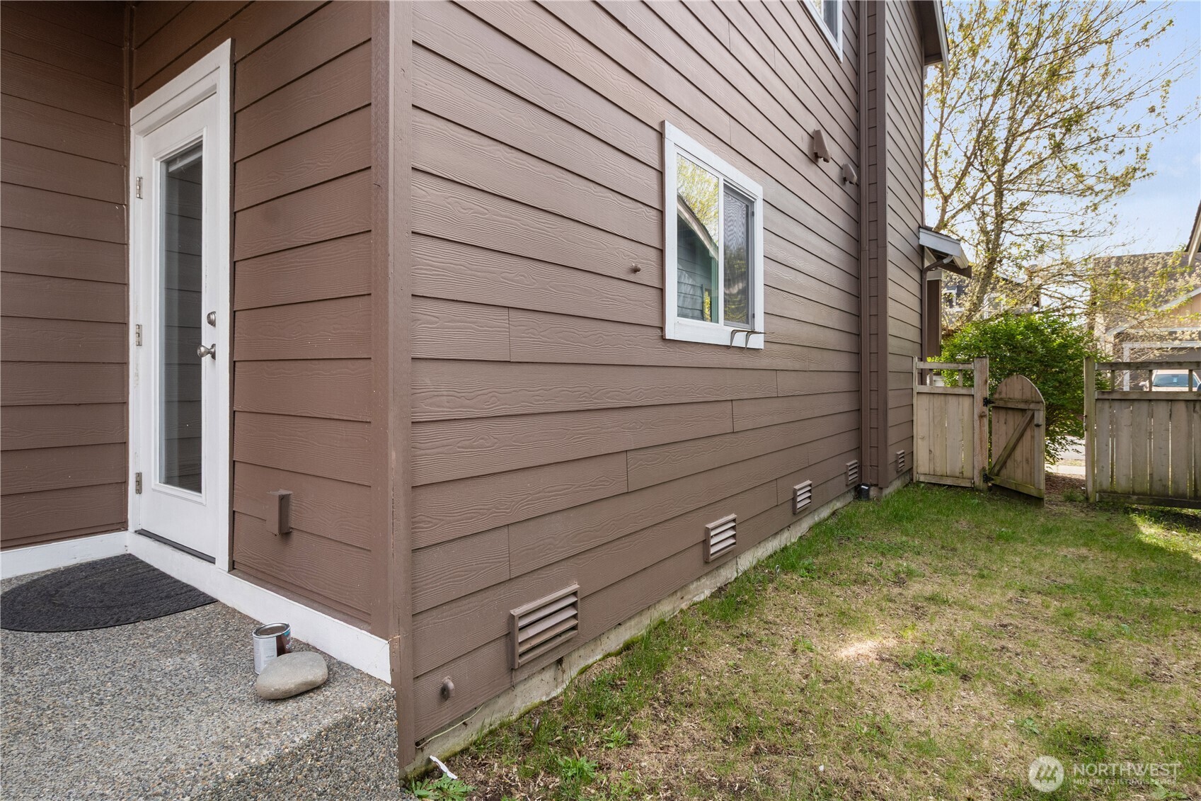 5804 Vermont Avenue SE, Lacey, WA 98513