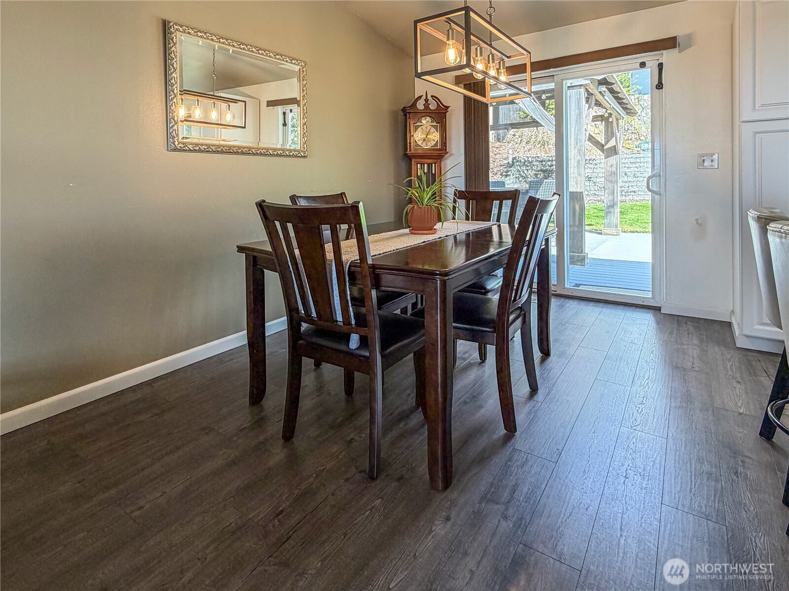 17615 Upland Drive , Arlington, WA 98223