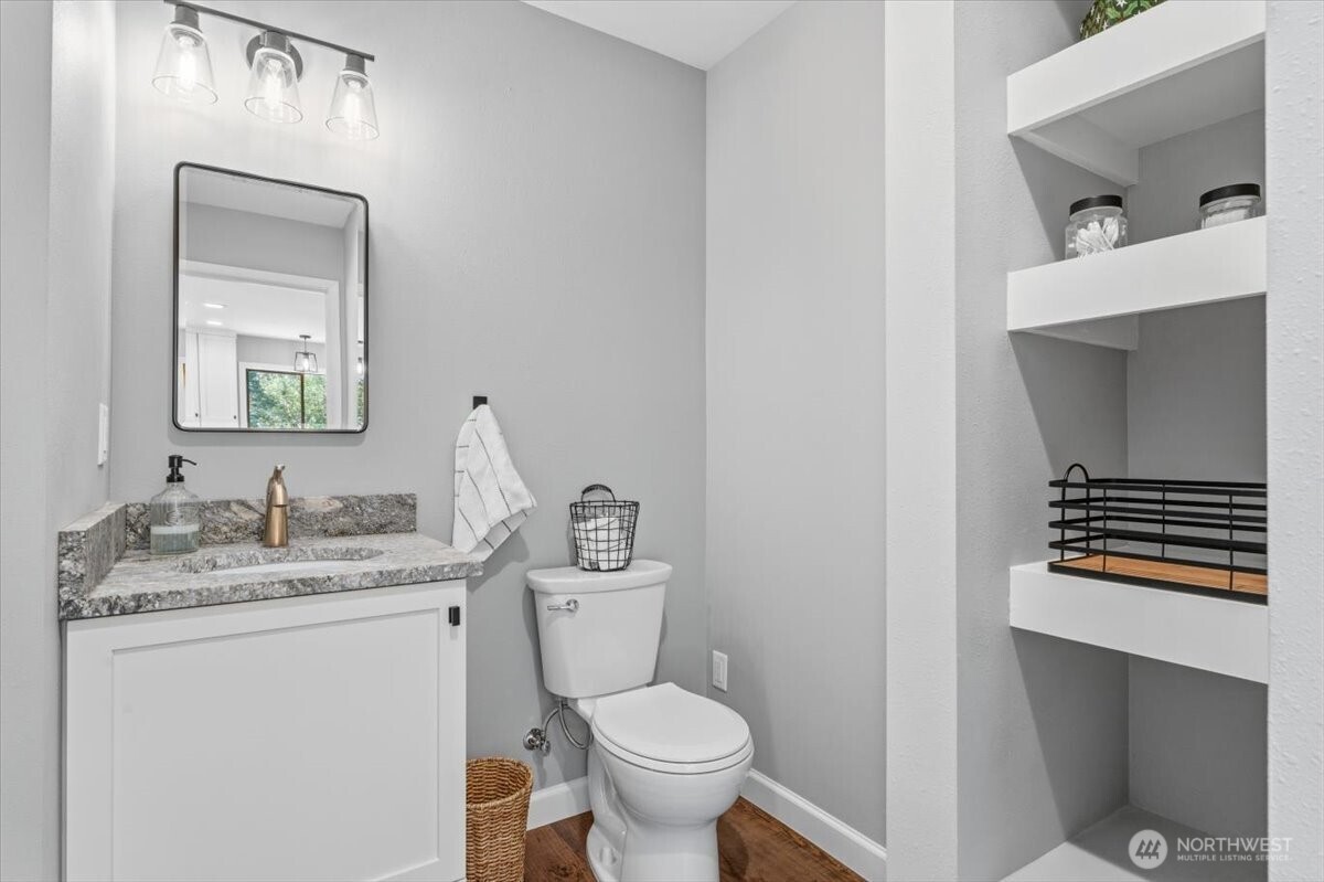 4124 Lakeview Place , Chelan, WA 98816