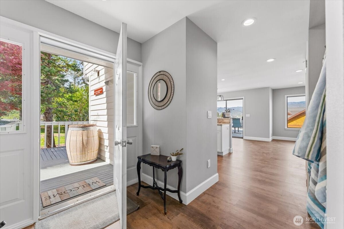 4124 Lakeview Place , Chelan, WA 98816