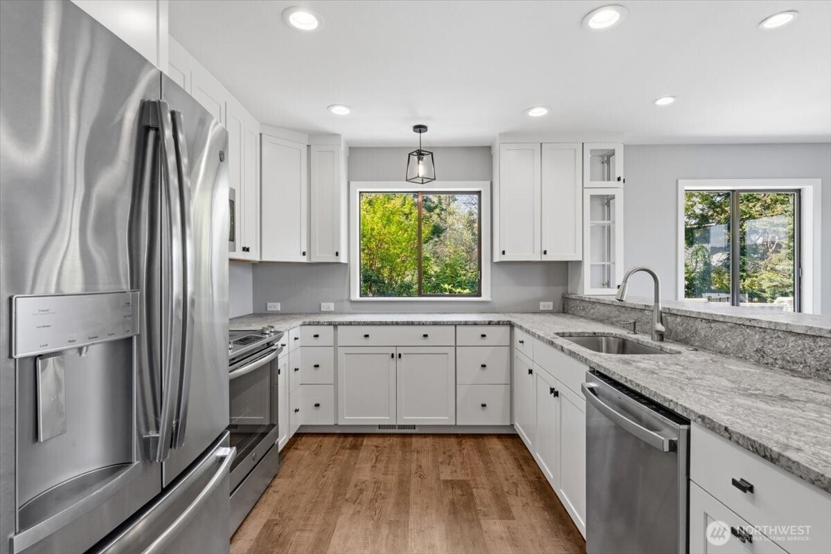 4124 Lakeview Place , Chelan, WA 98816