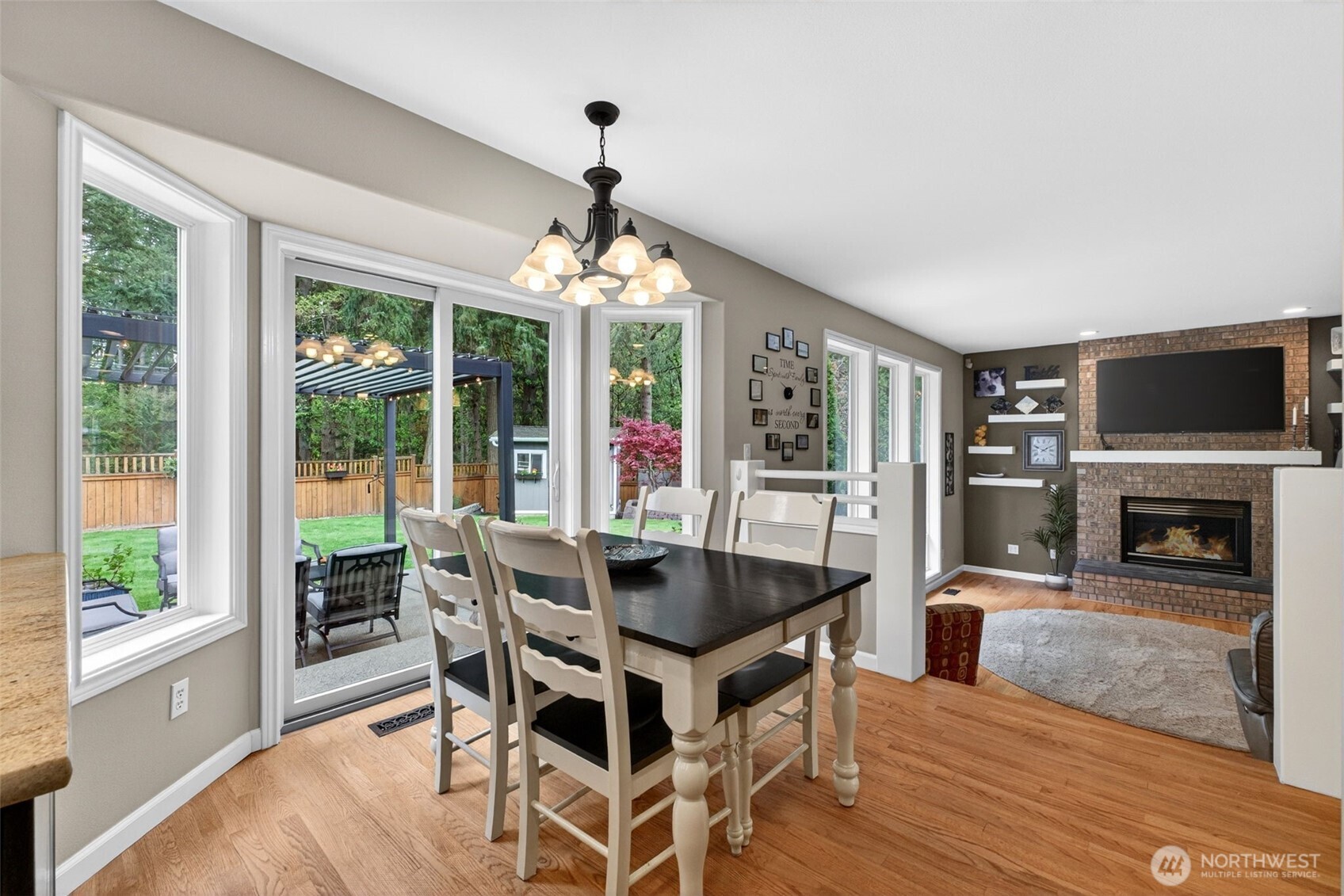 37114 22nd Avenue S, Federal Way, WA 98003