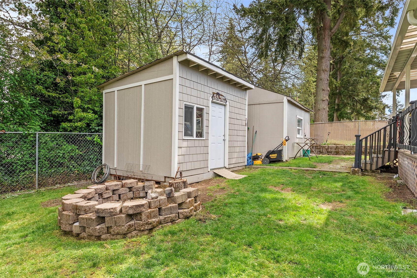 15213 12th Avenue E, Tacoma, WA 98445-5929