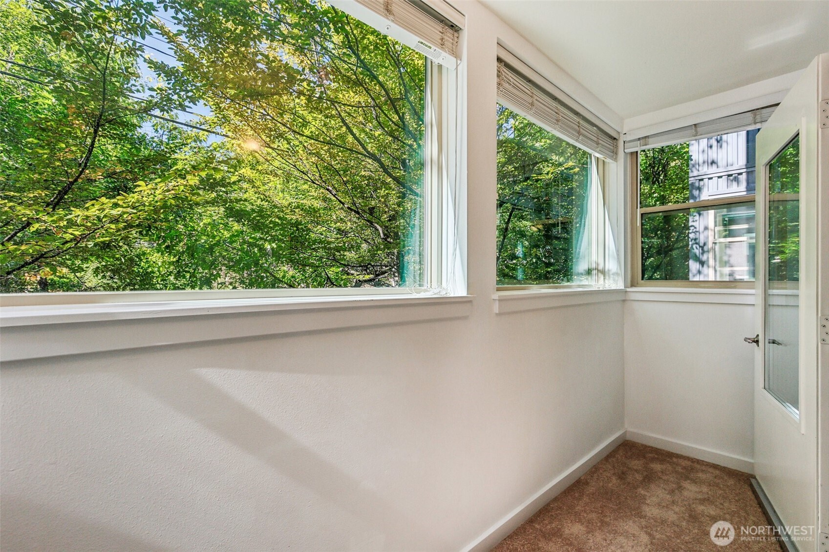 1425 Dexter Avenue N #611, Seattle, WA 98109