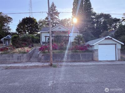 1723 Elizabeth Avenue , Bremerton, WA 98337