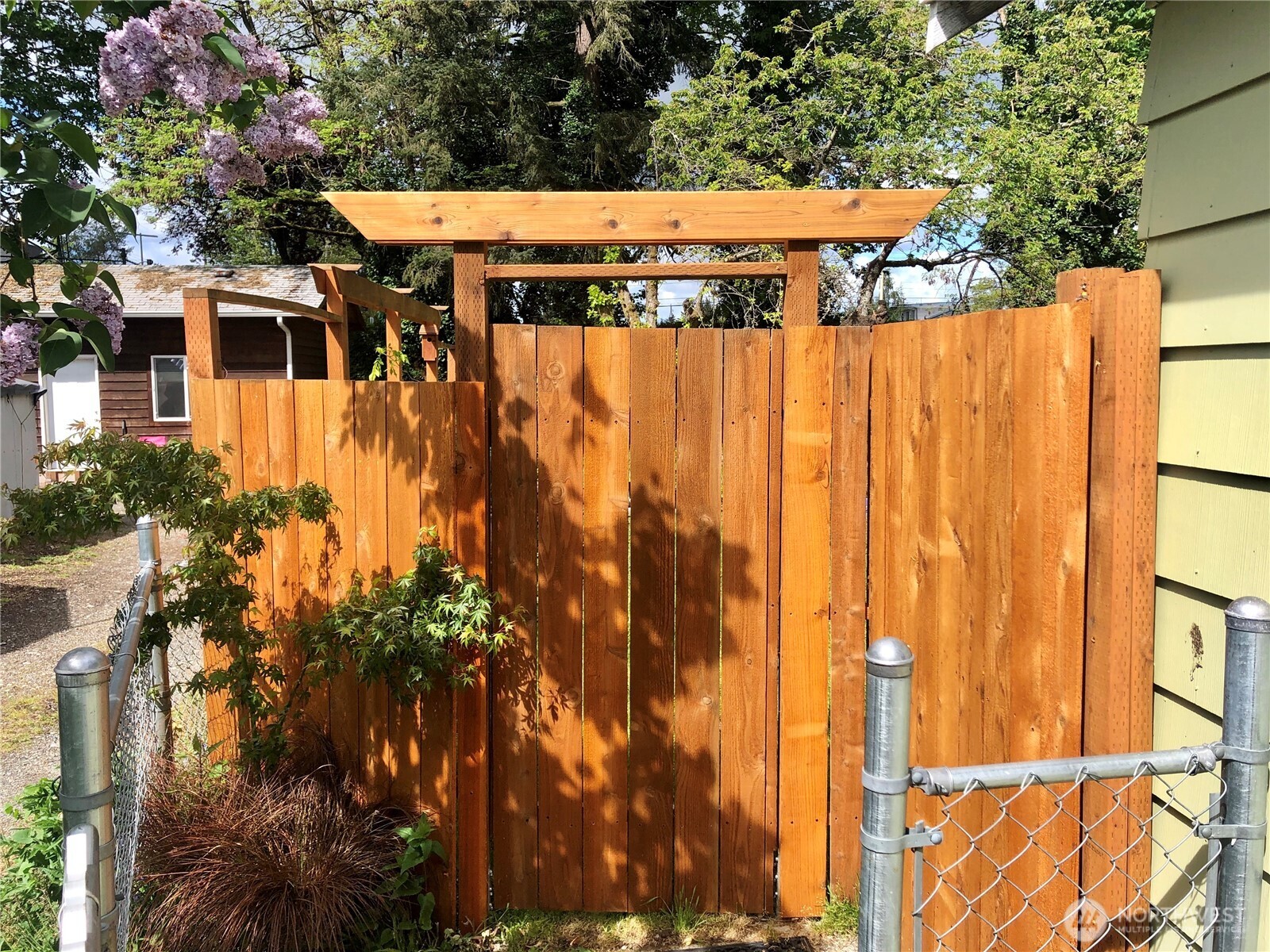 1723 Elizabeth Avenue , Bremerton, WA 98337