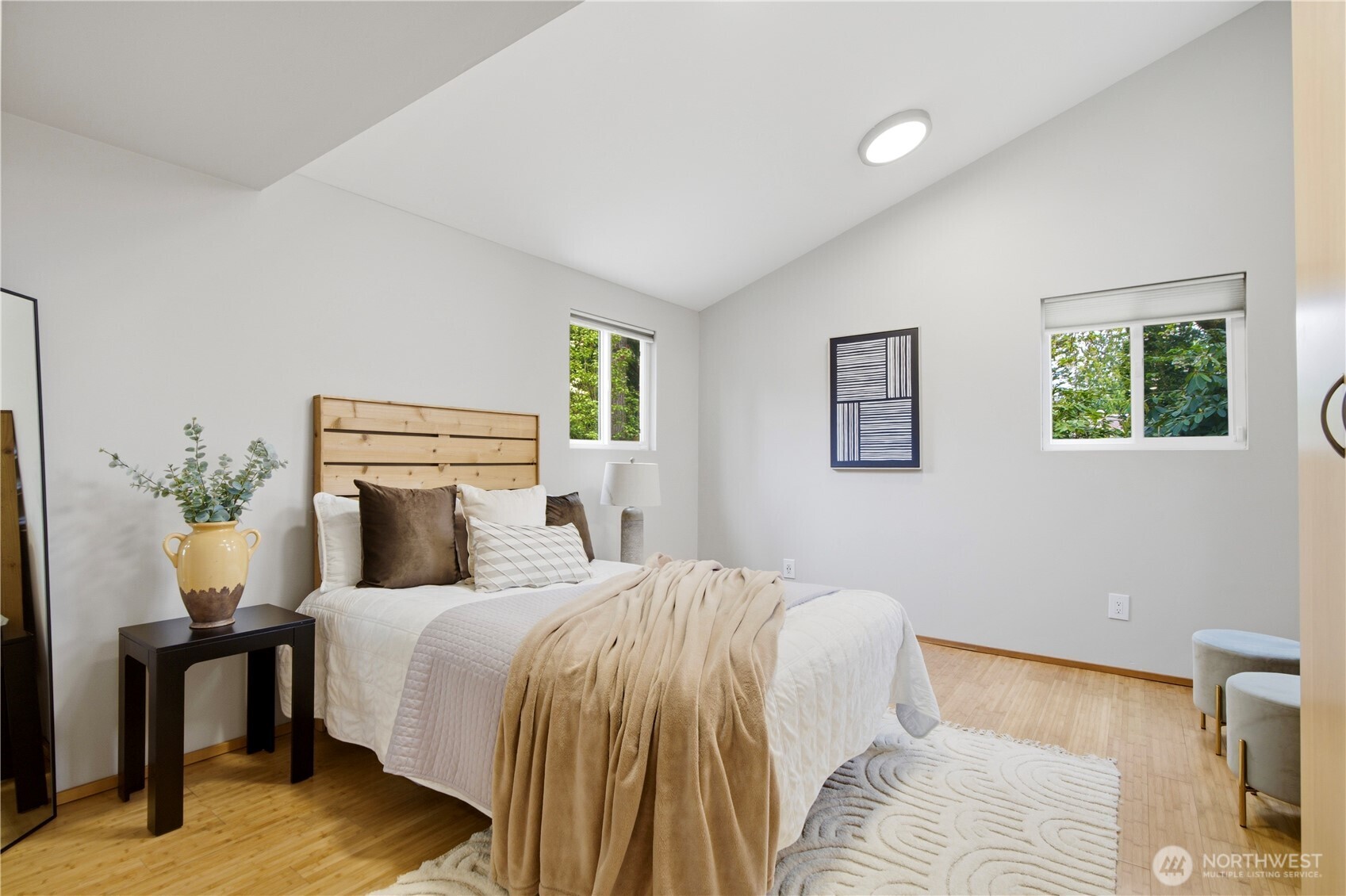 634 167th Avenue NE, Bellevue, WA 98008-4025