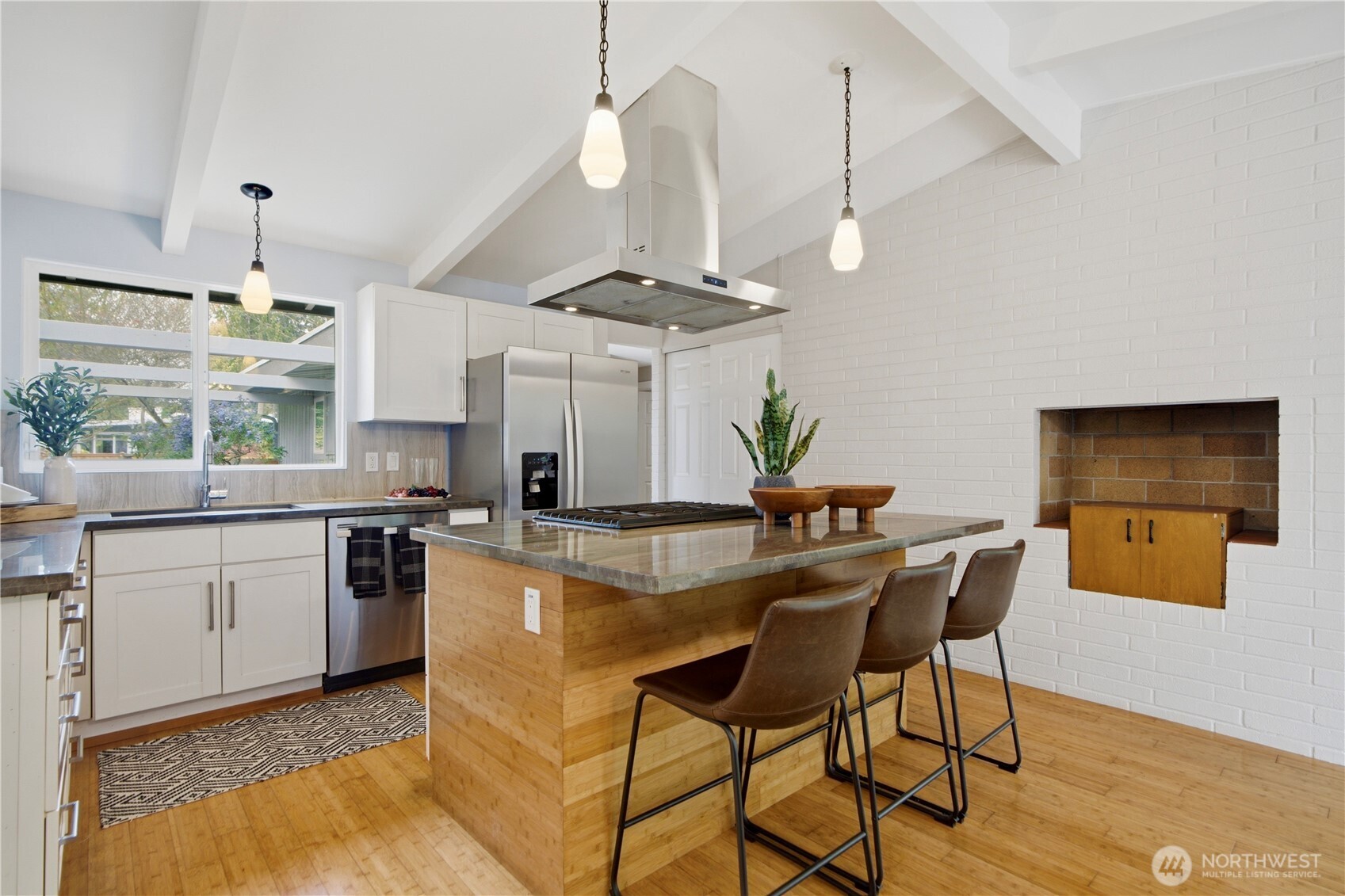 634 167th Avenue NE, Bellevue, WA 98008-4025