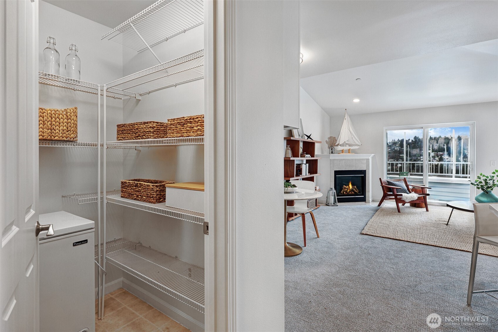 2841 14th Avenue W #202, Seattle, WA 98119