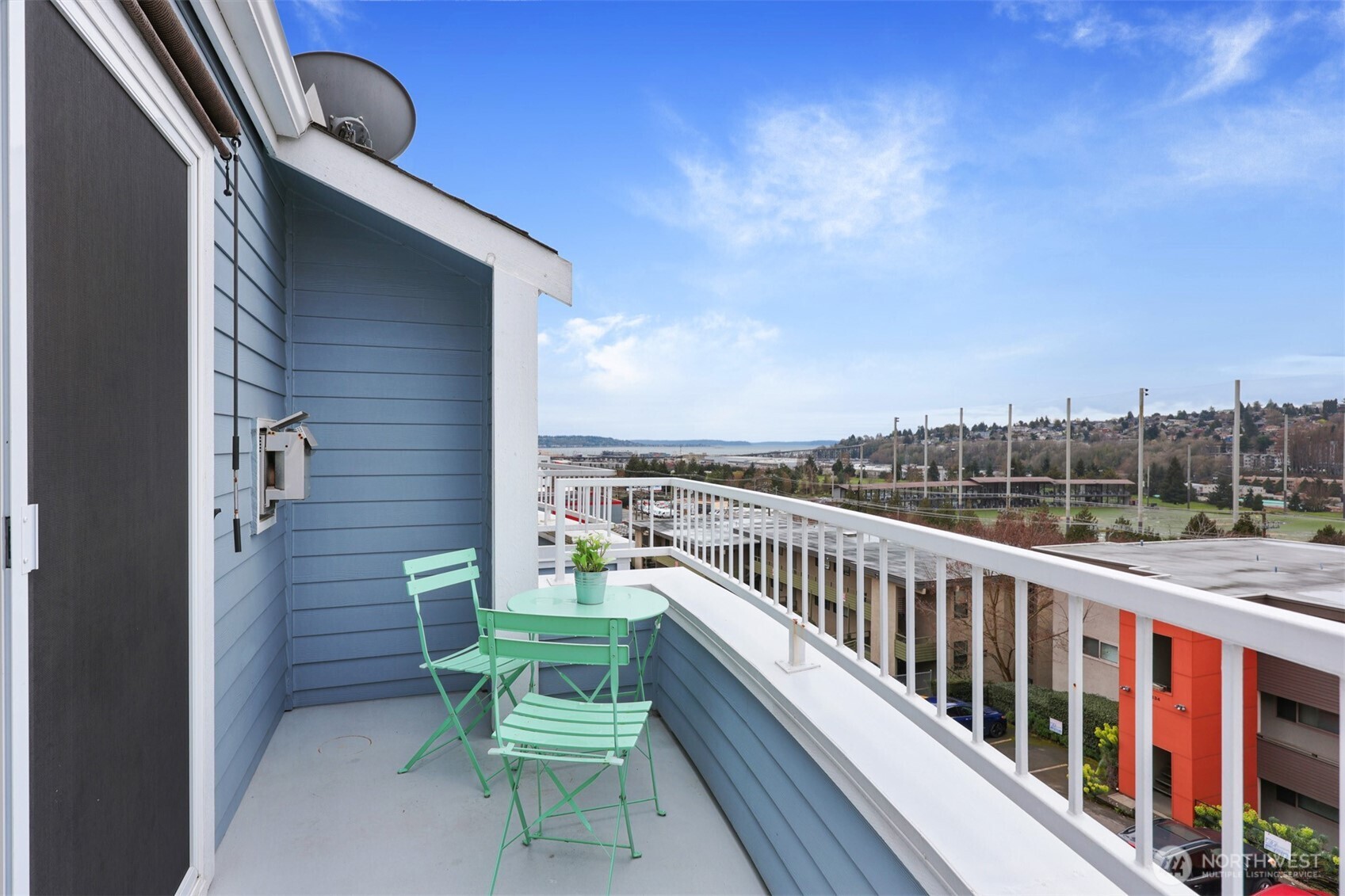 2841 14th Avenue W #202, Seattle, WA 98119