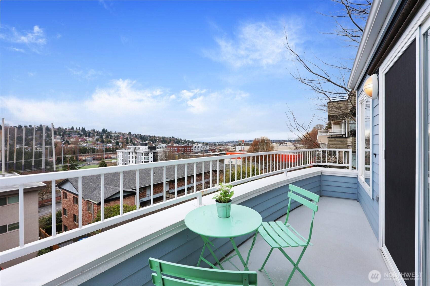 2841 14th Avenue W #202, Seattle, WA 98119